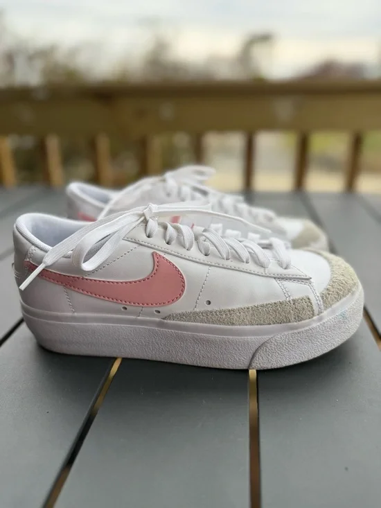 Nike Blazer Platform Sneaker - Women's - Picture 2 of 5